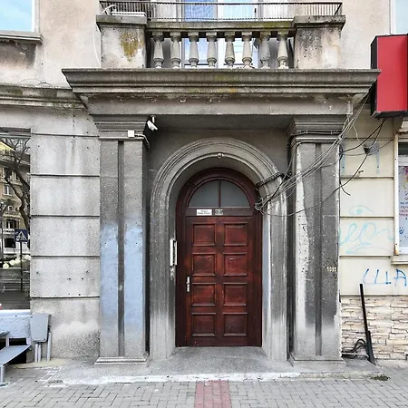 Apartmán Budget Next To Sea Garden And *
